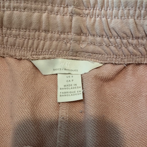 2x H&M Basics Lounge Shorts - Light Pink & Yellow- Small ***Two Pairs - Picture 3 of 6